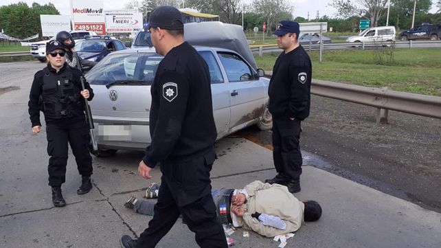 Uno de los ladrones capturados tras el asalto a una farmacia de Pérez.&nbsp;