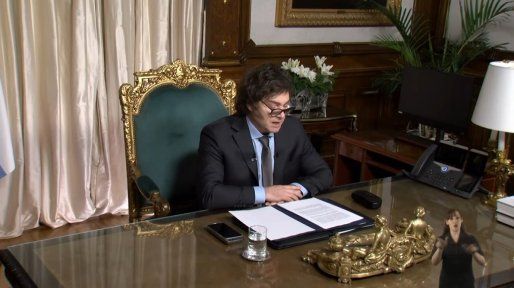 Milei vaticinó un 2024 duro y pidió que se apruebe la ley ómnibus
