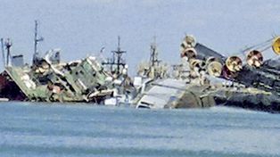 El gobierno cree que el destructor Santísima Trinidad fue saboteado