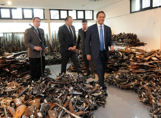 El gobernador Scioli junto a Mariotto