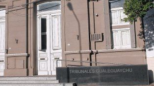 Caso burundanga: la madre del joven amplió la denuncia y apuntó contra la policía.