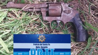 El arma que la policía le secuestró al joven.&nbsp;