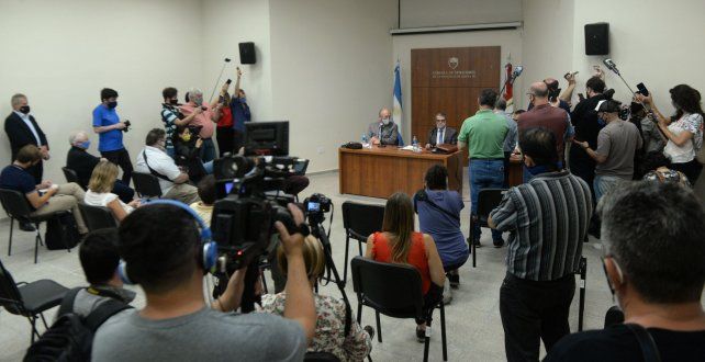 Medios de toda la provincia en la conferencia convocada por el senador Traferri.
