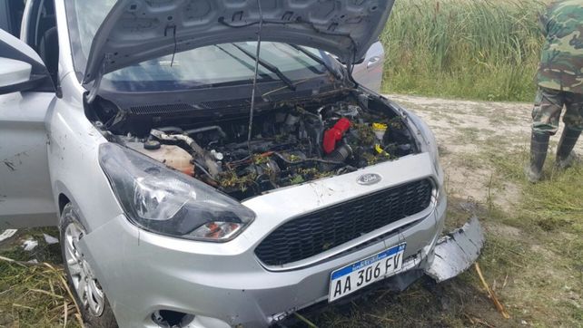 Tres rosarinos fueron guiados por el GPS directo a un zanjón y tuvieron que ser rescatados