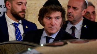 El presidente Javier Milei explotó de furia con los legisladores dialoguistas que no votaron la ley ómnibus.&nbsp; 