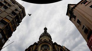 El tiempo en Rosario: un viernes con muchas nubes y fuertes ráfagas