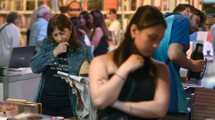 La Feria del Libro ofrece múltiples actividades este miércoles.