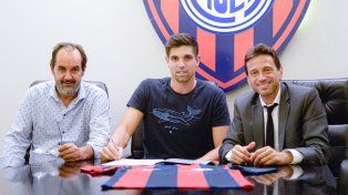 El ex-arquero de Patronato firmó en San Lorenzo el nuevo contrato.