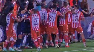 El empate de Botta a Unión desató un escándalo en el 15 de Abril