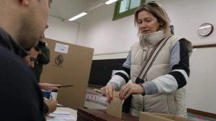 Los uruguayos elegirán a su primer mandatario y congresales este domingo.
