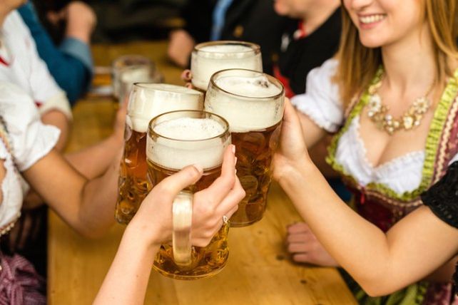 Investigadores belgas decidieron elaborar una cerveza especial hecha a base de orina