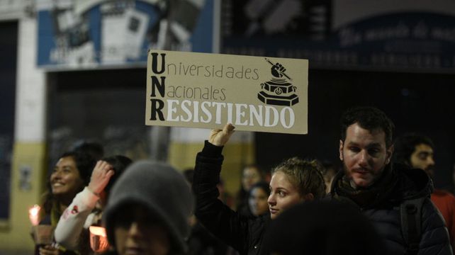 Apoyo. La comunidad se movilizó para defender la universidad pública.