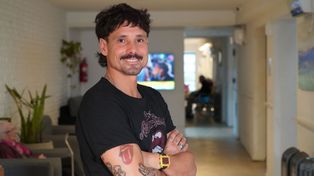 Más de uno me ha dicho «las veces que te he insultado por alguna macana que te mandabas», contó el Tano Vella, ahora convertido en empresario.