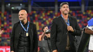 Favio Orsi y Sergio Gómez se iniciaron como entrenadores junto al rosarino Oscar Santángelo en Fénix. Ahora están en Newells.