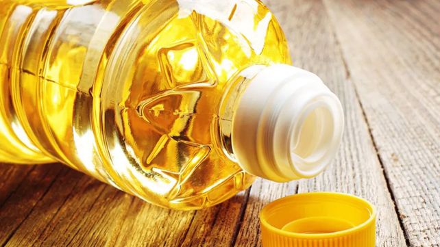 Se vuelve viral un video que explica cómo se abre correctamente el aceite