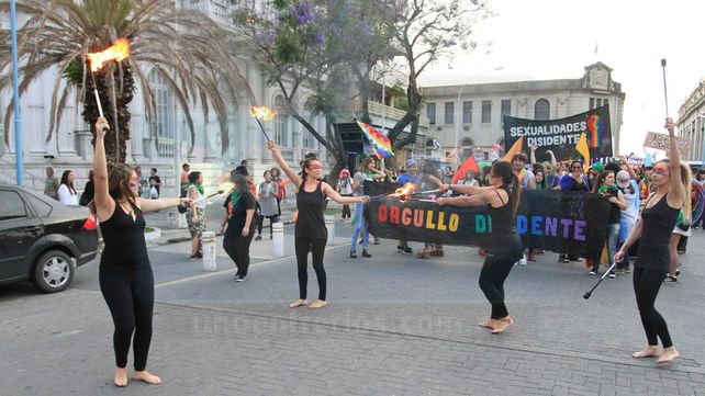 Se realizó en Paraná la primera Marcha del Orgullo Disidente