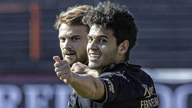 Cristian Ferreira: Eduardo Domínguez me apaña mucho en Colón