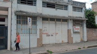 La venta de inmuebles flutúa al ritmo del dólar blue