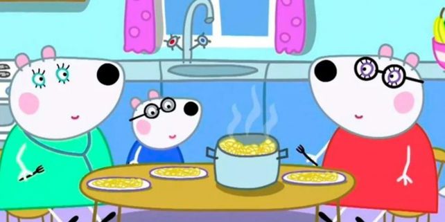 Penny juntos a sus dos madres