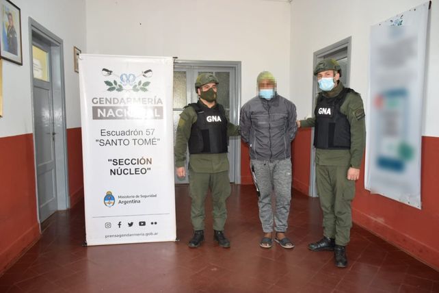 Detienen a un hombre que era buscado por el doble crimen de Uriburu y Las Palmeras