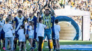 Jorge Broun saluda al público auriazul en el Gigante.
