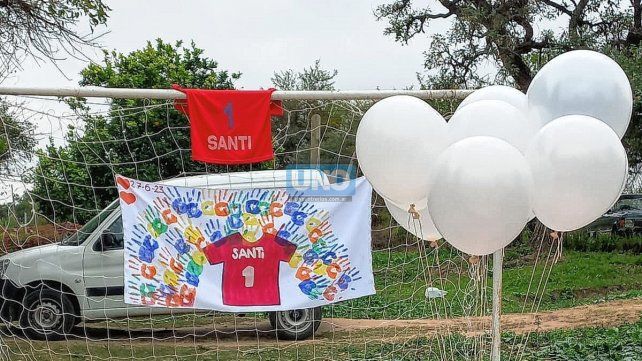 Santino Romero: Sentido homenaje en el patio de su abuela.