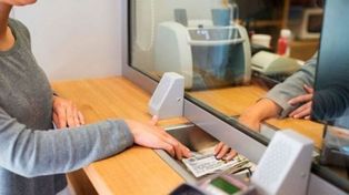 Día del bancario: un lunes sin bancos y con un superbono de $460 mil