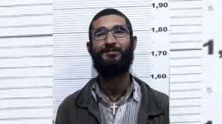 Iraní a juicio por el uso del documento de otra persona