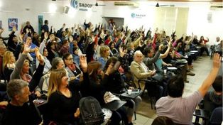 Por amplia mayoría, Sadop aceptó la oferta del gobierno provincial