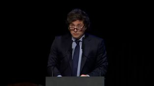 Milei cerró una jornada sobre política monetaria en el Banco Central y volvió a cargar contra estudiantes y rectores de las universidades.