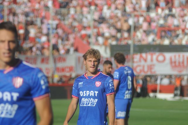 El volante se consolidó como uno de los titulares el pasado semestre y es pieza clave en la estructura de Pumpido.