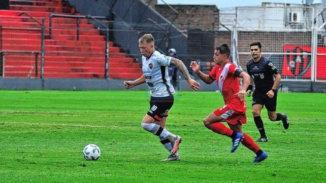 Patronato está empatando ante el elenco mendocino.