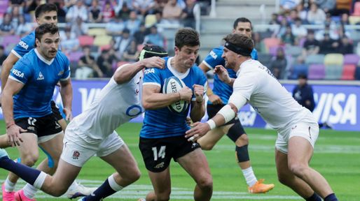 Los Pumas jugaron con la camiseta de la selección del 86 pero perdieron con Inglaterra en polémico final