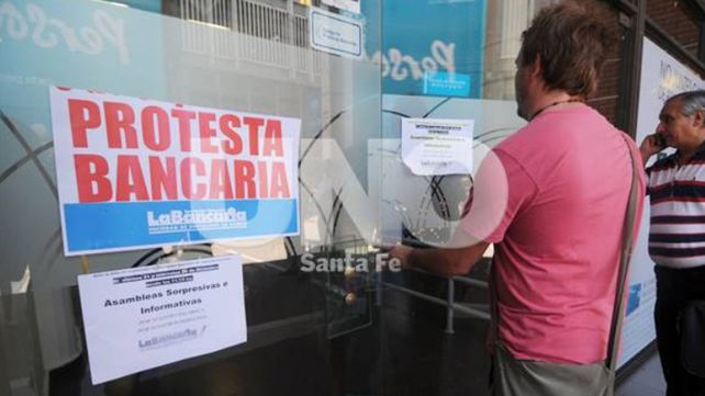 Bancarios pararían el próximo viernes 6 de abril