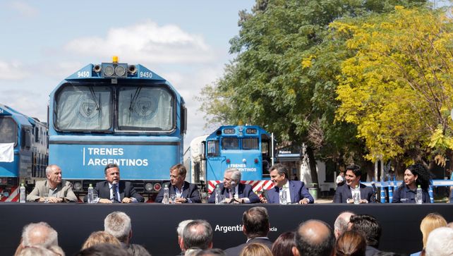 Giuliano resaltó que el ferrocarril es clave para el desarrollo y crecimiento del trabajo