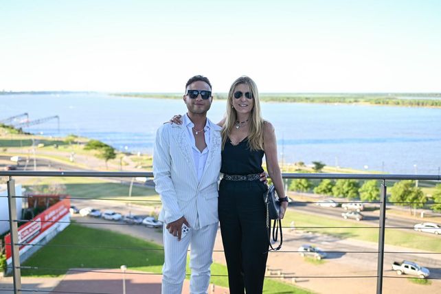 Leo Saleh y la Secretaria de Turismo y Deportes Ale Matheus
