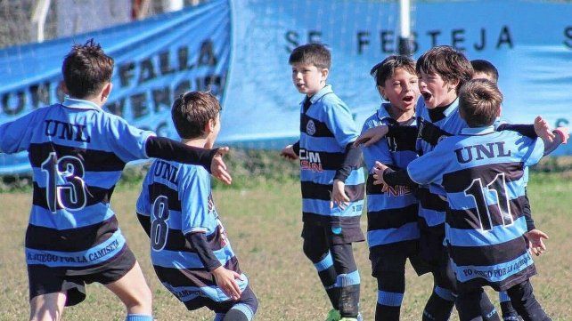 Se pone en marcha la segunda edición del torneo de fútbol infantil organizado por la UNL. Se pone en marcha la segunda edición del torneo de fútbol infantil organizado por la UNL.