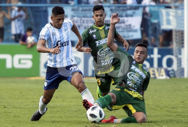 Defensa le amargó la fiesta a la Pulga Rodríguez
