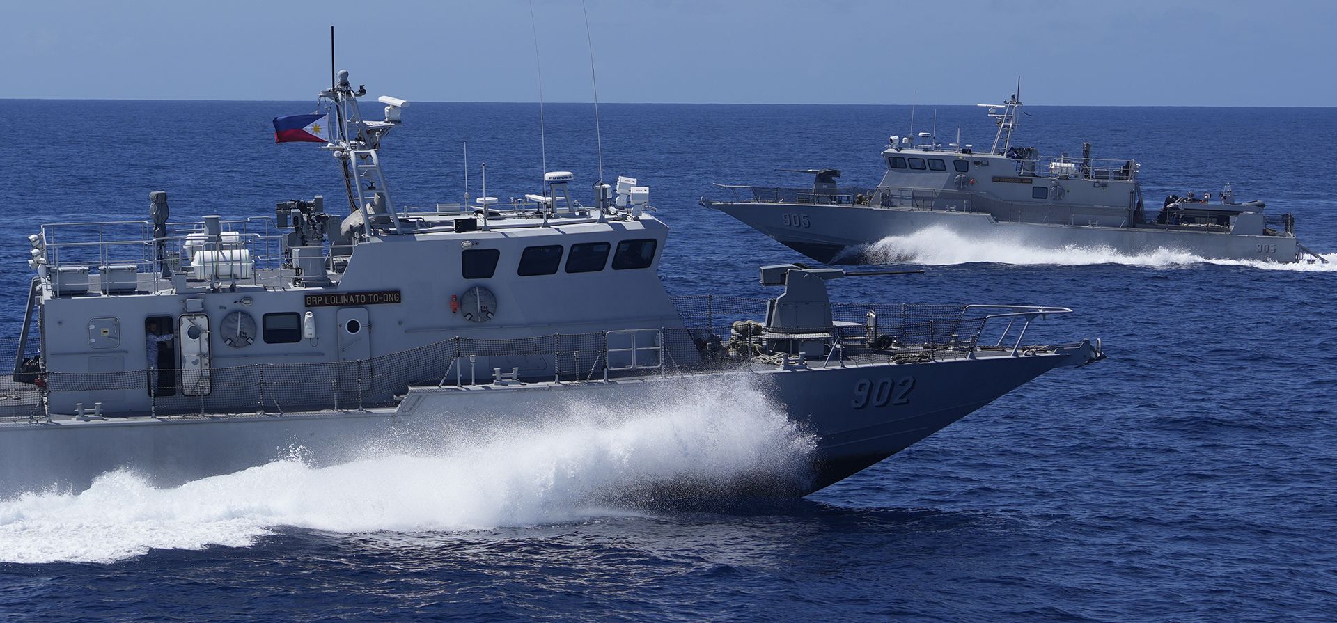 Una embarcación de interdicción de ataque rápido de Filipinas realiza maniobras durante un ejercicio militar conjunto con Filipinas el miércoles 6 de noviembre de 2024 en el disputado Mar de China Meridional, Filipinas. (Foto AP/Aaron Favila) Una embarcación de interdicción de ataque rápido de Filipinas realiza maniobras durante un ejercicio militar conjunto con Filipinas el miércoles 6 de noviembre de 2024 en el disputado Mar de China Meridional, Filipinas. (Foto AP/Aaron Favila)