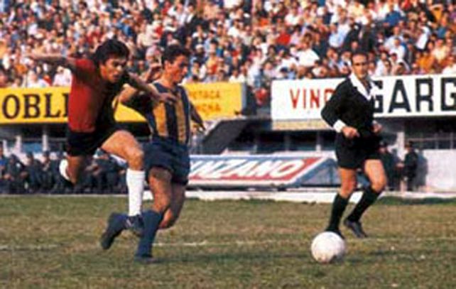 Santamaría le hizo en total nueve goles a Rosario Central vistiendo la casaca rojinegra.