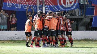 Patronato y Deportivo Maipú empataron 1-1 en Mendoza.