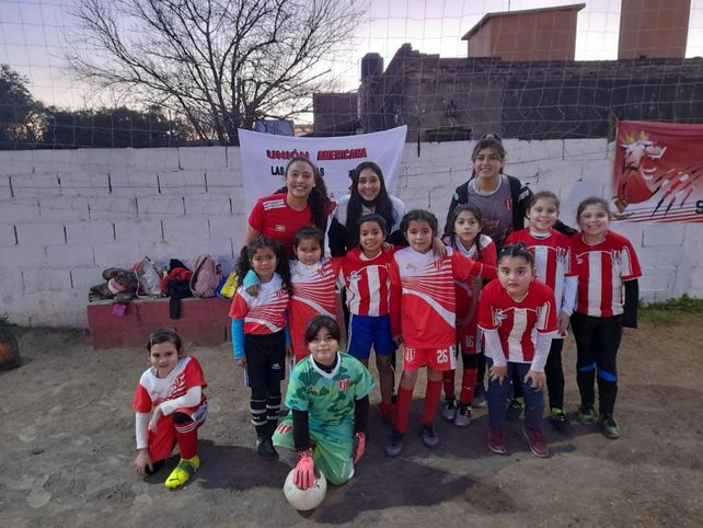 Las más chiquitas Sub 8. Las nenas de Unión Americana dicen presente en el lanzamiento del nuevo torneo.&nbsp;
