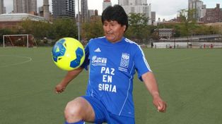 Evo Morales cuando intentaba prepararse para debutar en primera división del fútbol de Bolivia.