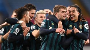 Leeds goleó a Aston Villa en la Premier League.&nbsp;