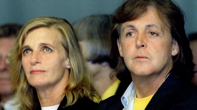 Linda y Paul McCartney.