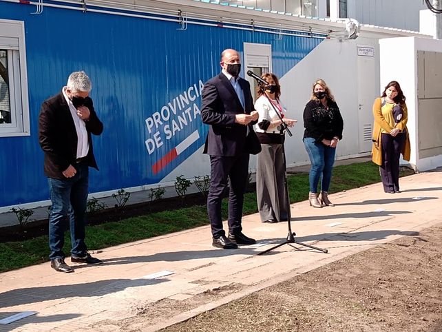 Perotti dejó inaugurado el nuevo Hospital Modular en Villa Constitución.
