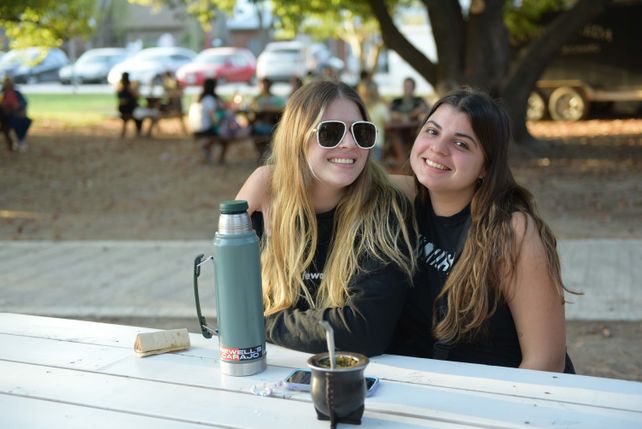 Camila Galvano y Julieta Agosto.