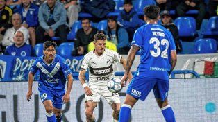 Ante Platense, Vélez volvió a perder puntos y se aleja de la lucha en la tabla anual