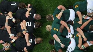 El único antecedente en una final entre Sudáfrica y Nueva Zelanda fue en el Mundial de 2005, precisamente en el país africano, que ganó el local por 15 a 12.&nbsp;