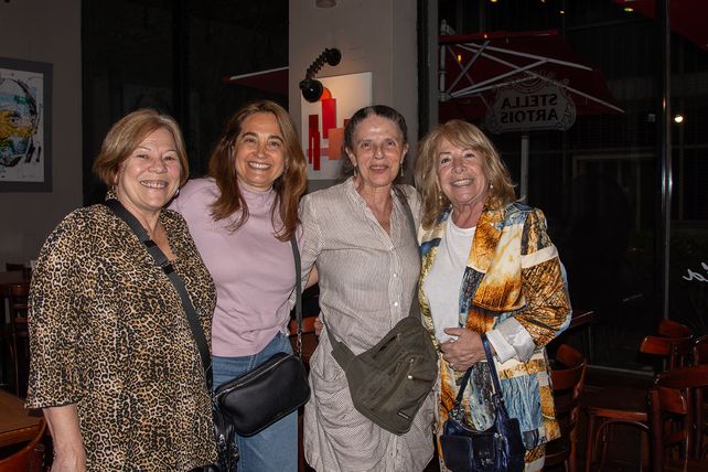 María Eugenia Lejona, Verónica Colángelo, Carmen Fracassi y Stella Sciamarelli